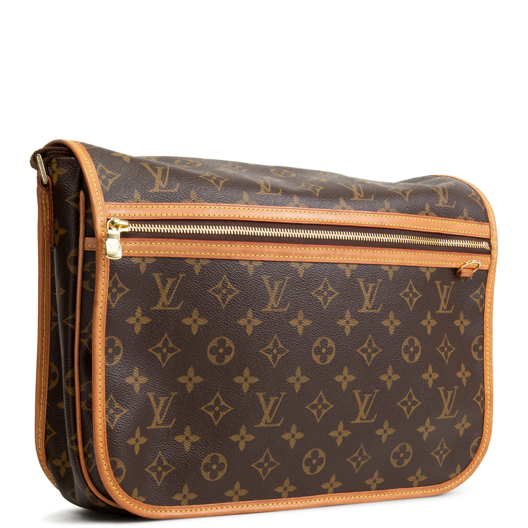 LOUIS VUITTON Monogram Bosphore Messenger Bag