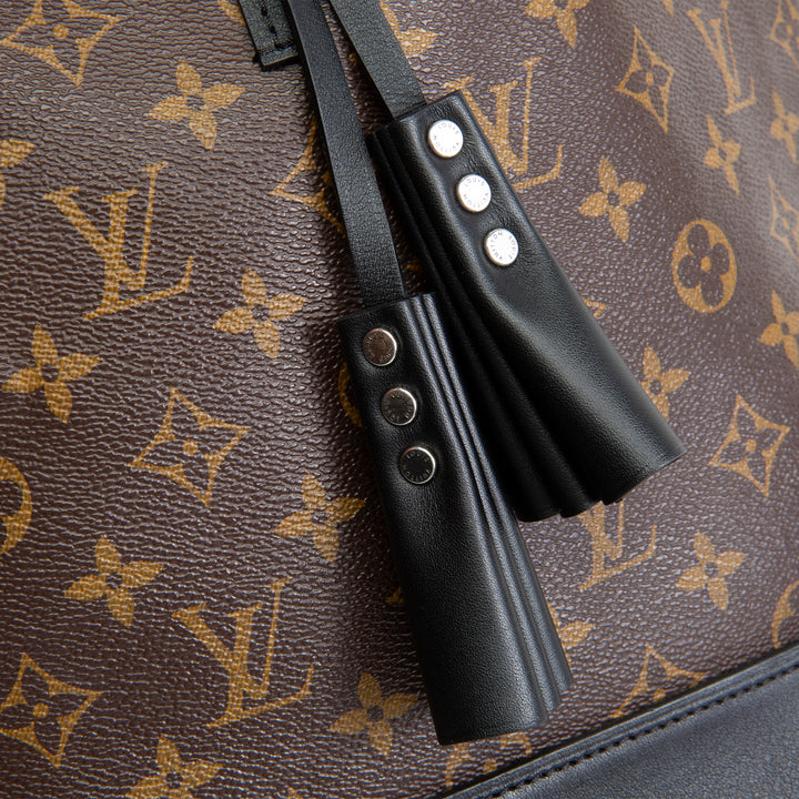 LOUIS VUITTON Monogram NN14 Idole w/ Pouch