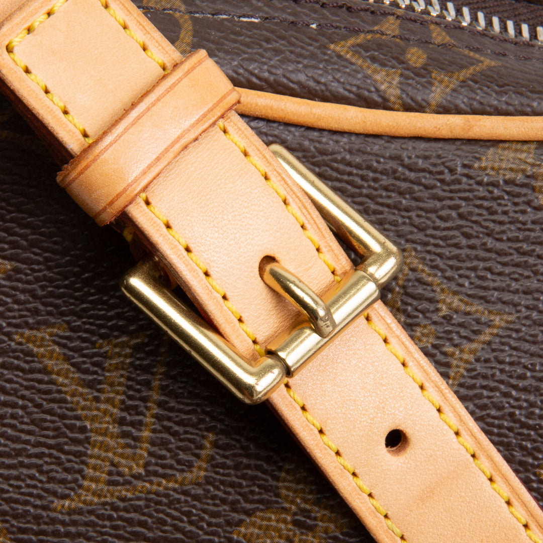 LOUIS VUITTON Monogram Croissant Shoulder Bag