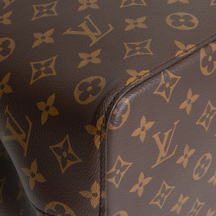 LOUIS VUITTON Monogram NeoNoe Bucket Bag MM
