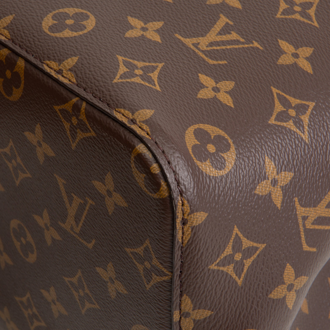 LOUIS VUITTON Monogram NeoNoe Bucket Bag MM