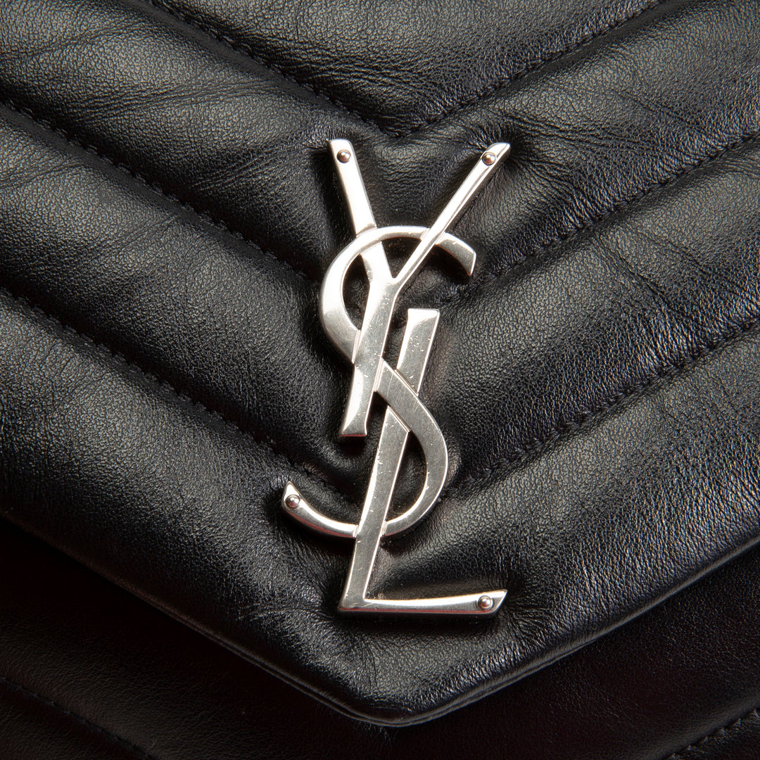SAINT LAURENT Loulou Medium - Black