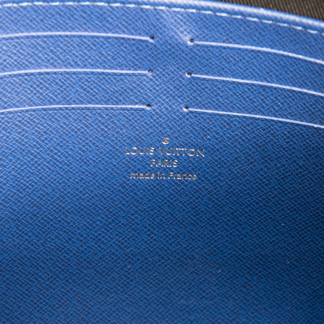 LOUIS VUITTON Pochette Voyage MM Taigarama