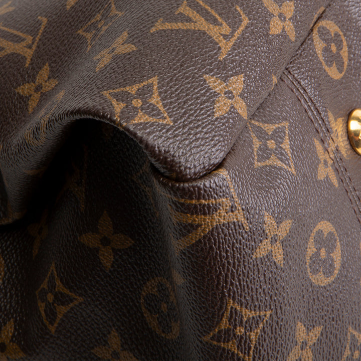 LOUIS VUITTON Artsy Monogram