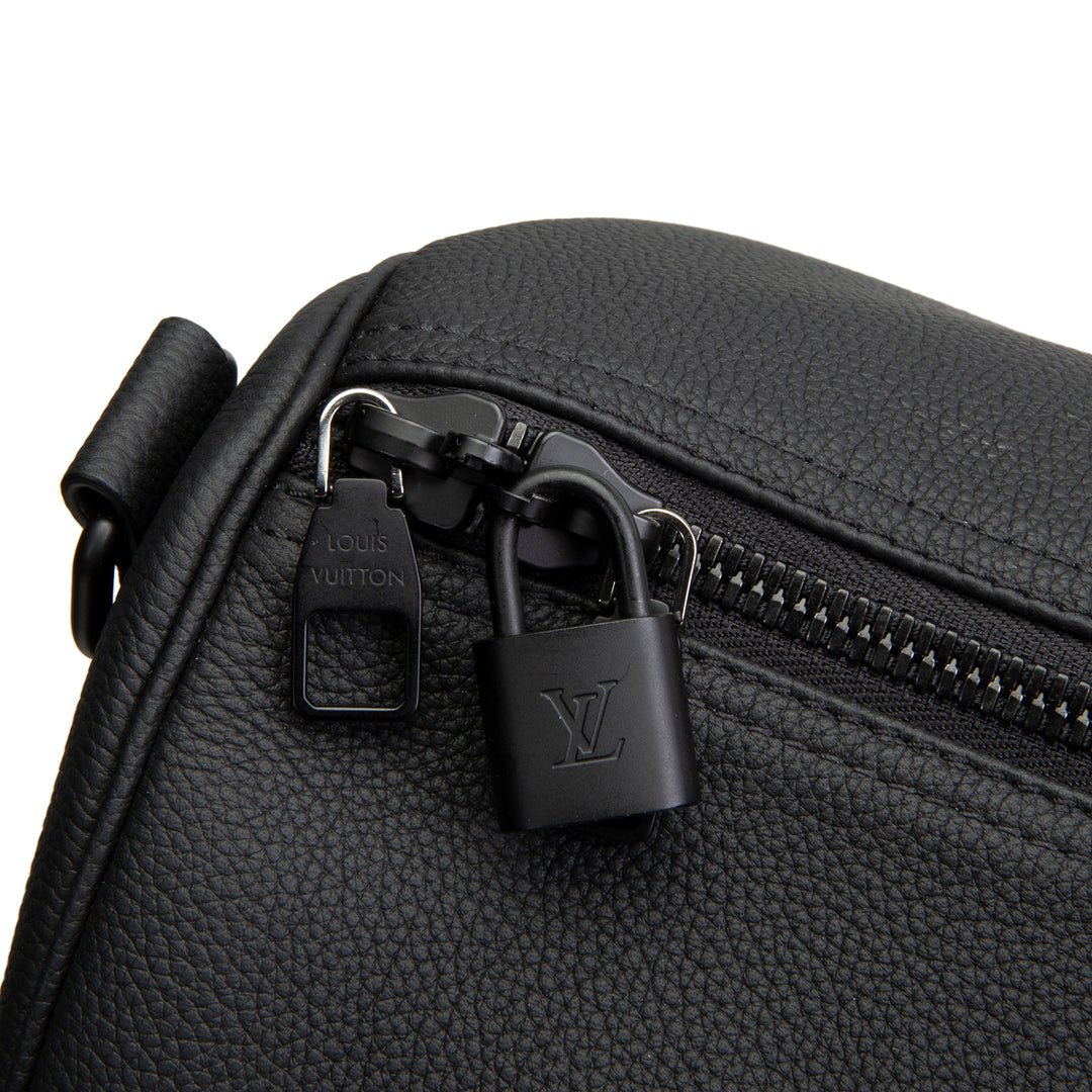 LOUIS VUITTON Taurillon Leather Keepall Bandouliere 50 - Black