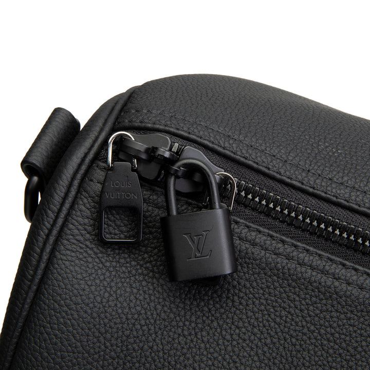 LOUIS VUITTON Taurillon Leather Keepall Bandouliere 50 - Black