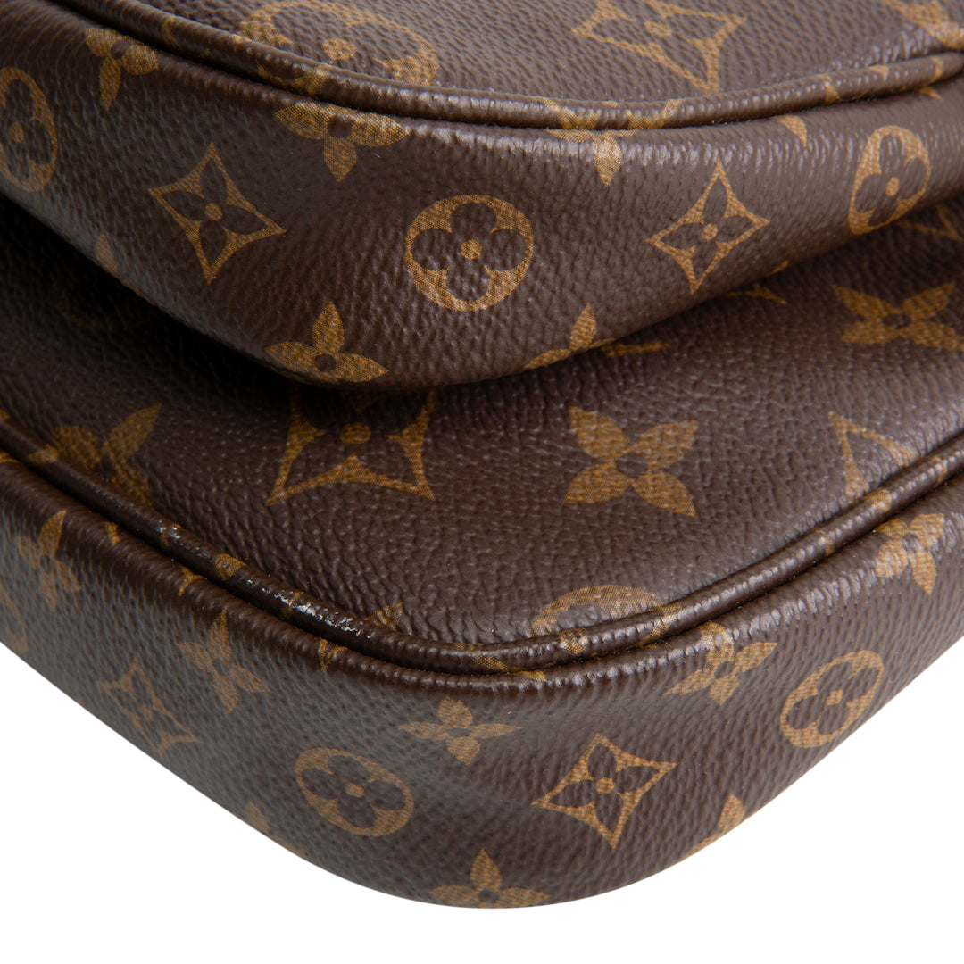 LOUIS VUITTON Monogram Multi Pochette Accessoires - Khaki