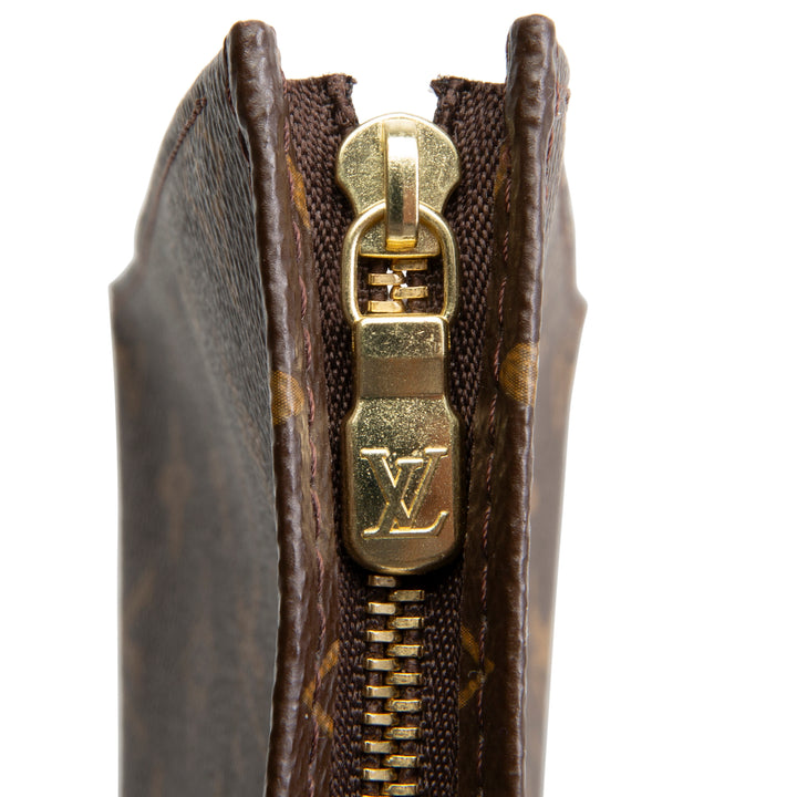 LOUIS VUITTON Monogram Poche Toilette 26