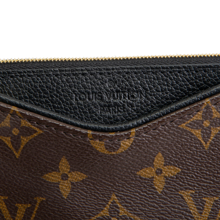 LOUIS VUITTON Pallas Clutch - Monogram
