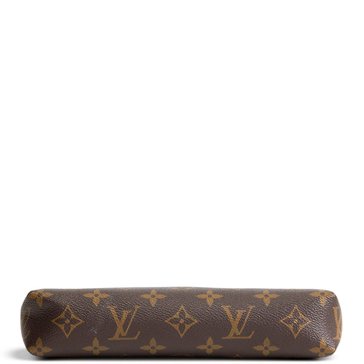 LOUIS VUITTON Pallas Clutch - Monogram