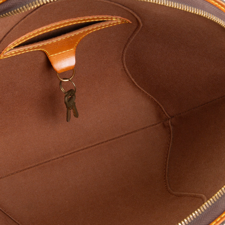 LOUIS VUITTON Vintage Monogram Ellipse PM