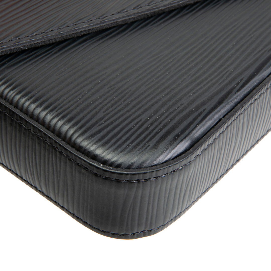 LOUIS VUITTON Epi Felicie Pochette - Black