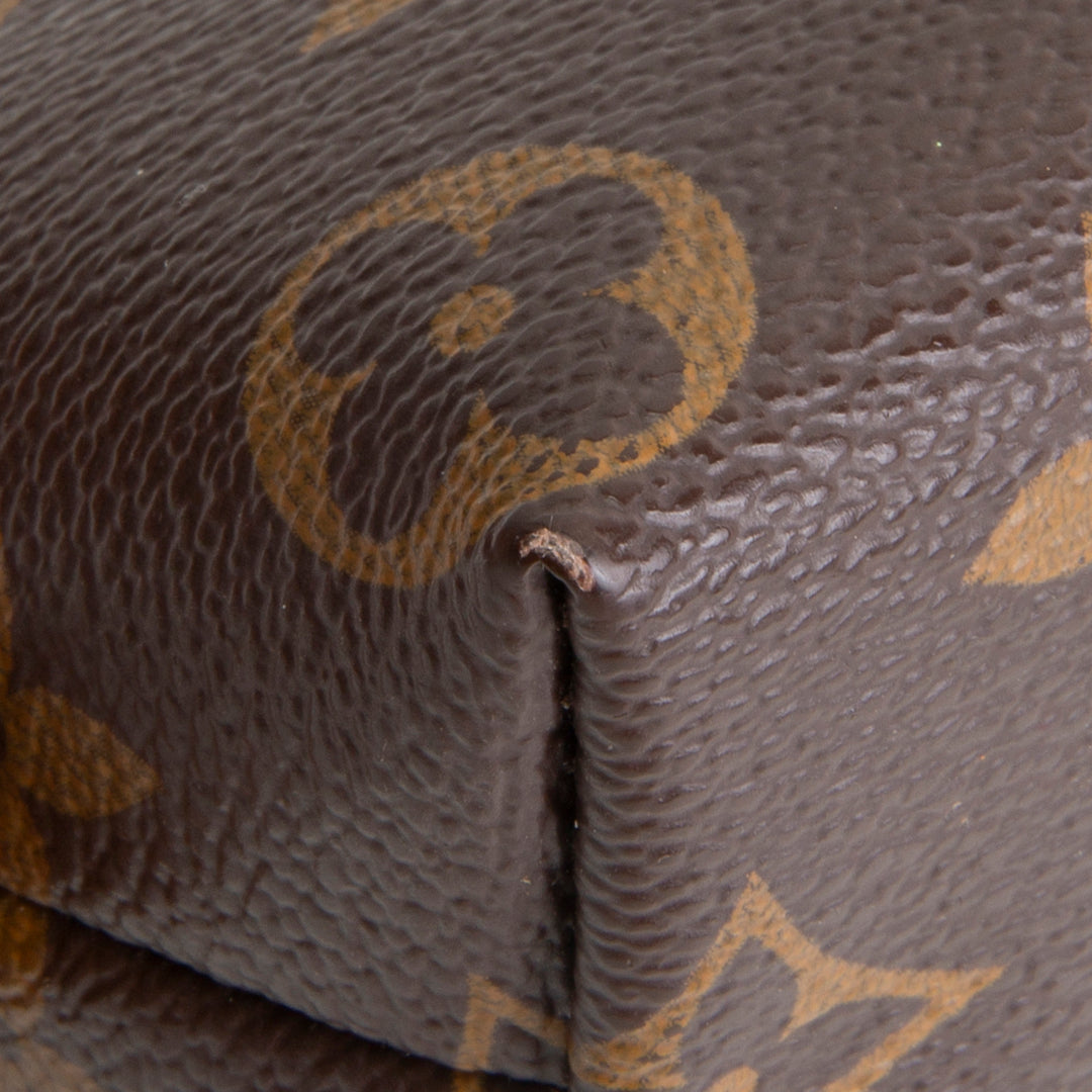 LOUIS VUITTON Cosmetic Pouch Monogram - PM