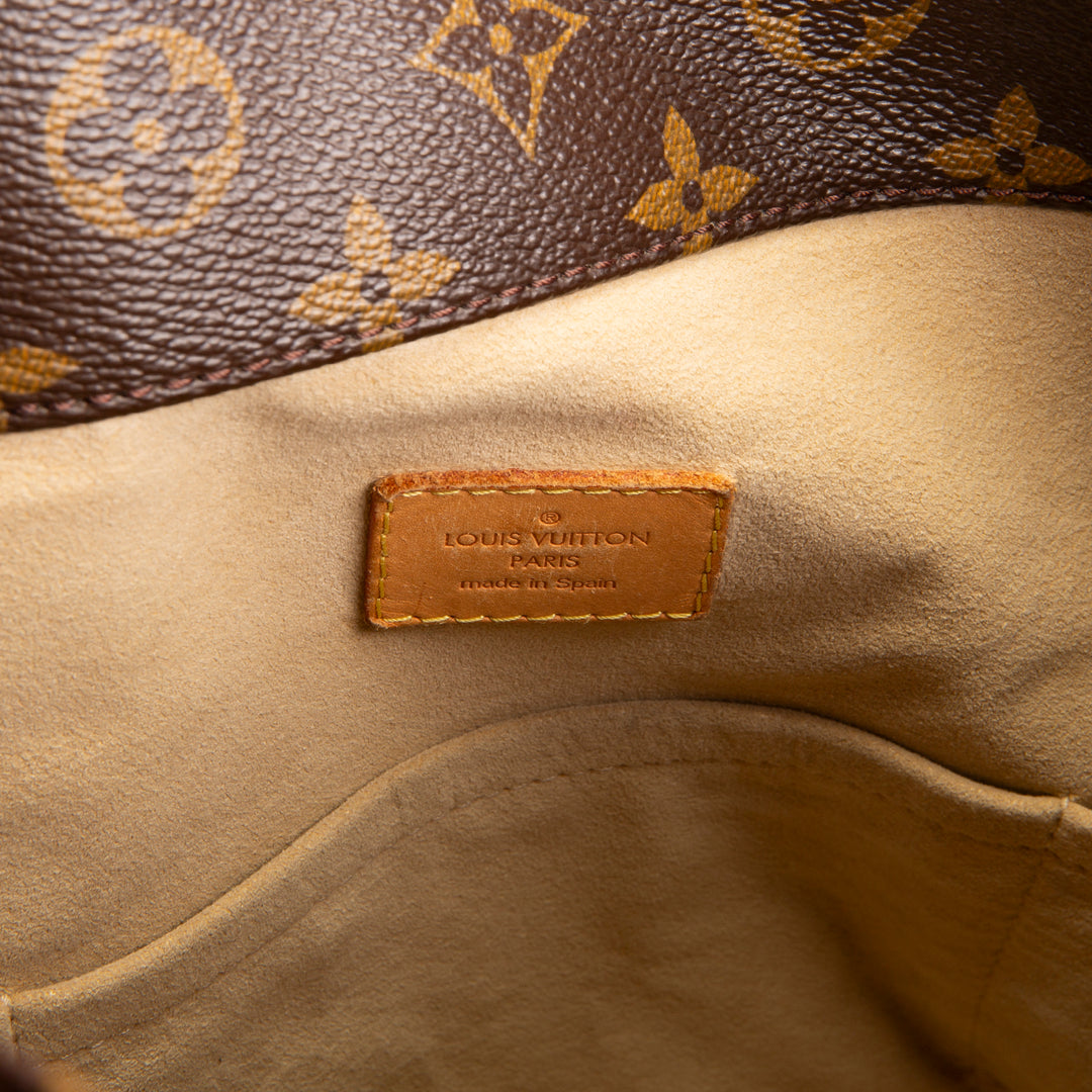 LOUIS VUITTON Artsy MM - Monogram