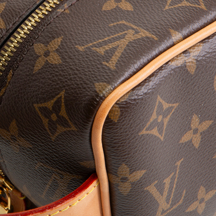 LOUIS VUITTON Monogram Locker Dopp Kit Toiletry