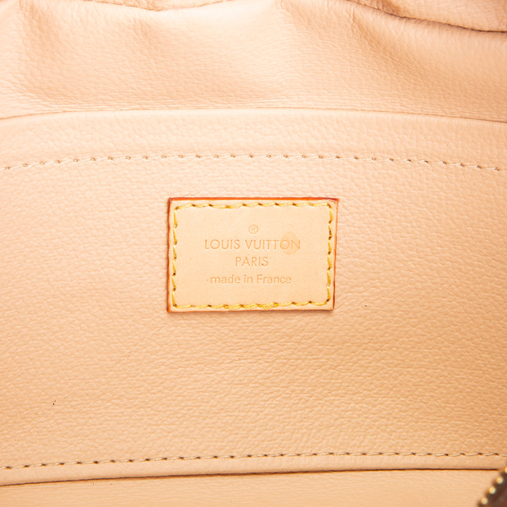 LOUIS VUITTON Monogram Locker Dopp Kit Toiletry