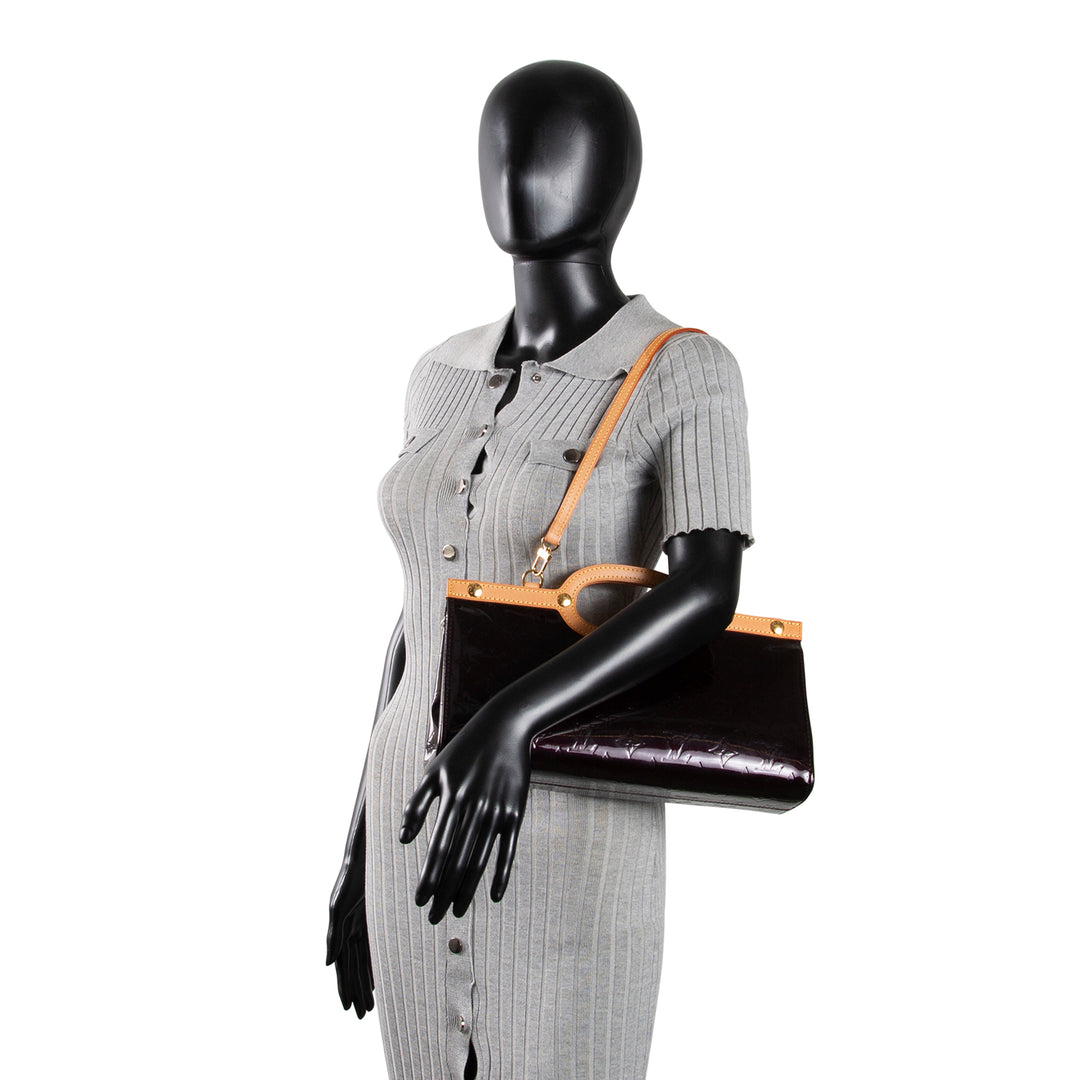 LOUIS VUITTON Monogram Vernis Roxbury Drive - Amarante