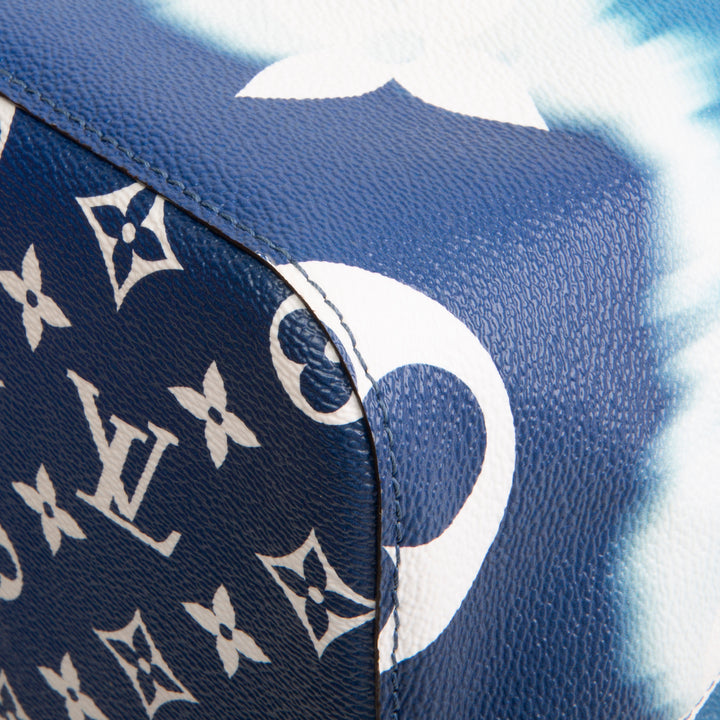 LOUIS VUITTON Neonoe Escale Giant Monogram - Blue