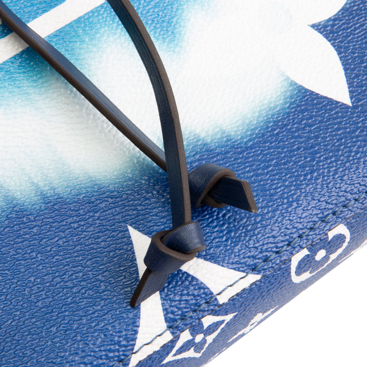 LOUIS VUITTON Neonoe Escale Giant Monogram - Blue