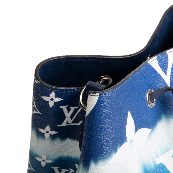 LOUIS VUITTON Neonoe Escale Giant Monogram - Blue