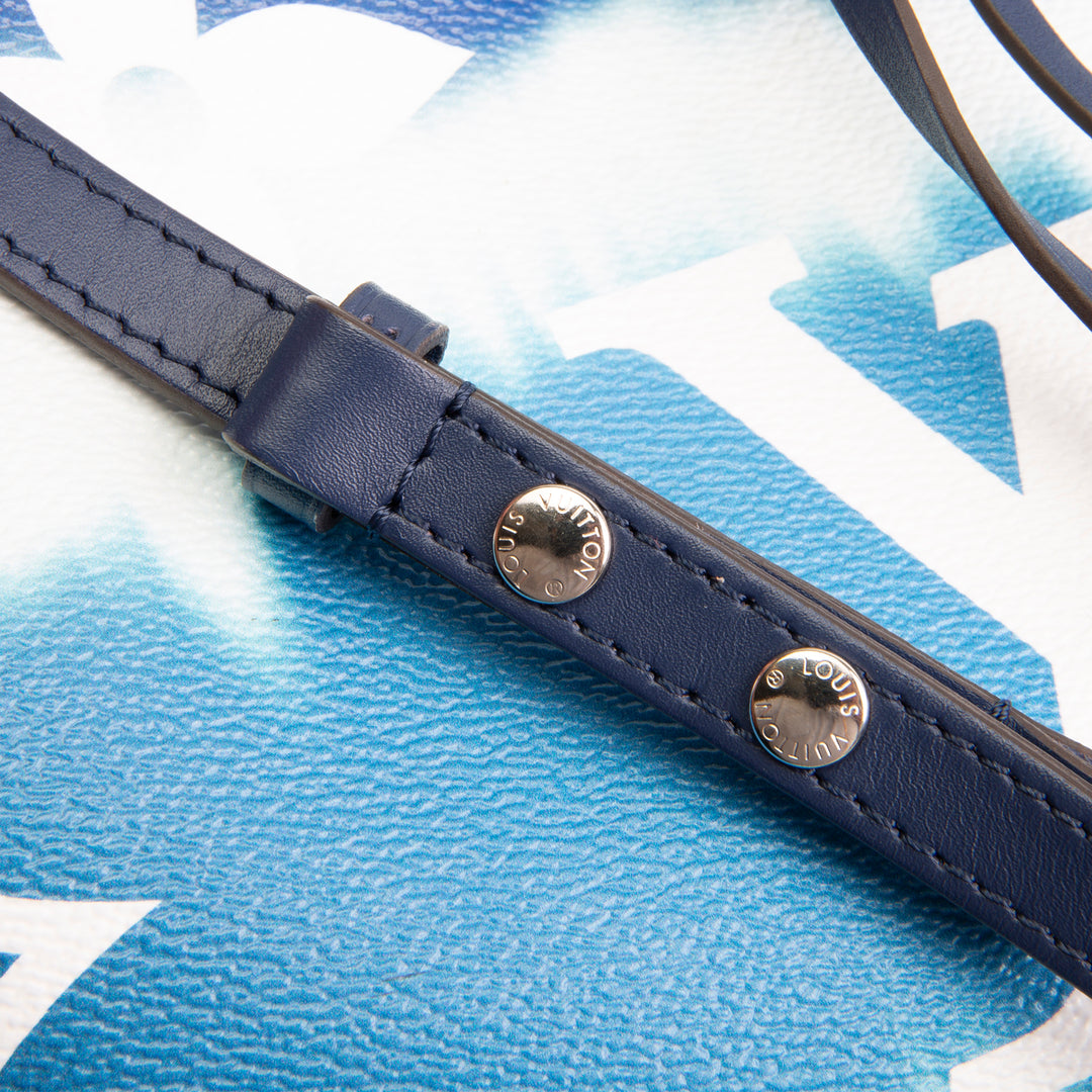 LOUIS VUITTON Neonoe Escale Giant Monogram - Blue