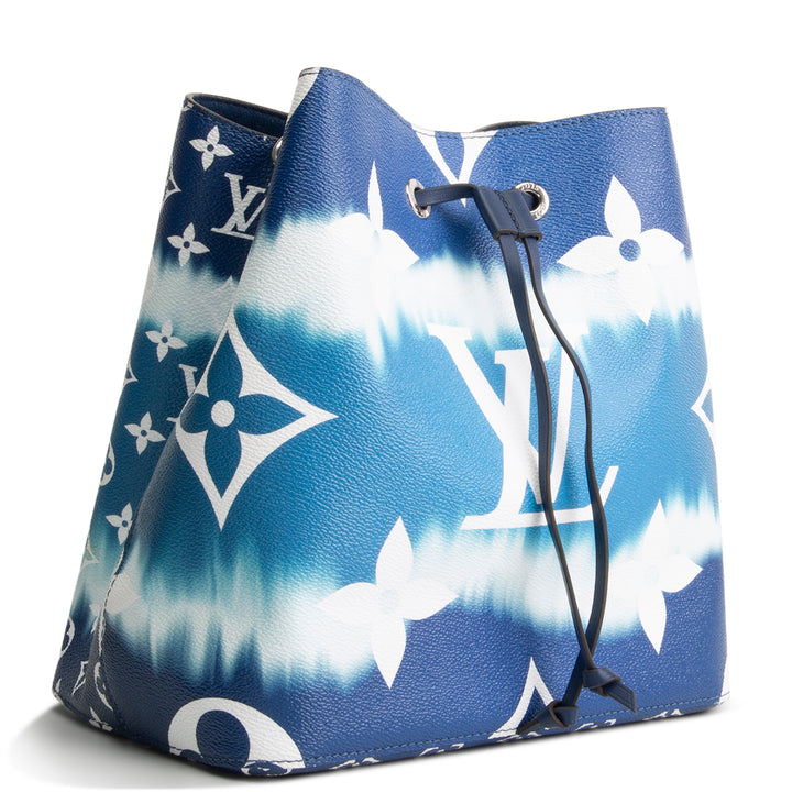 LOUIS VUITTON Neonoe Escale Giant Monogram - Blue