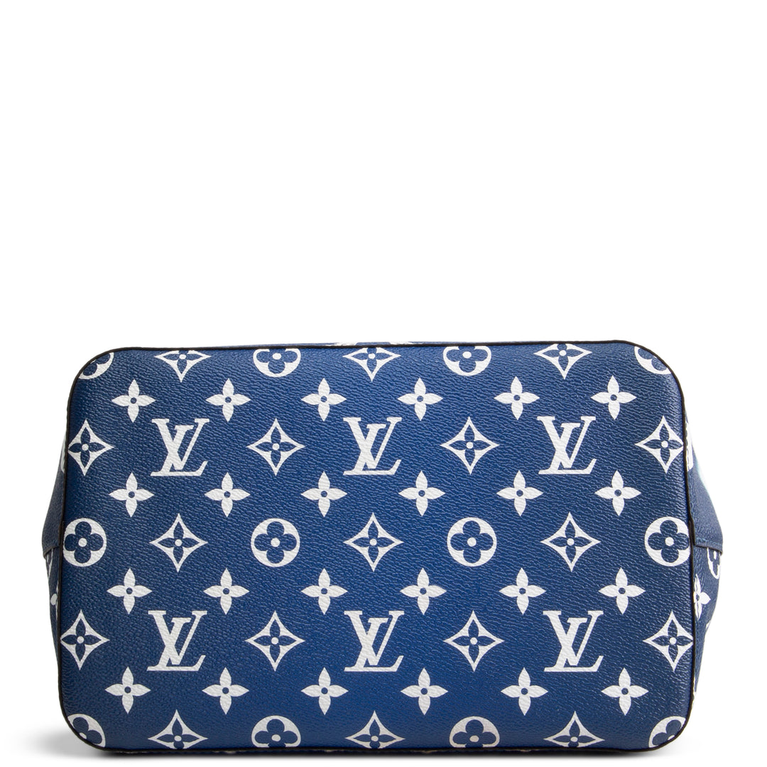 LOUIS VUITTON Neonoe Escale Giant Monogram - Blue