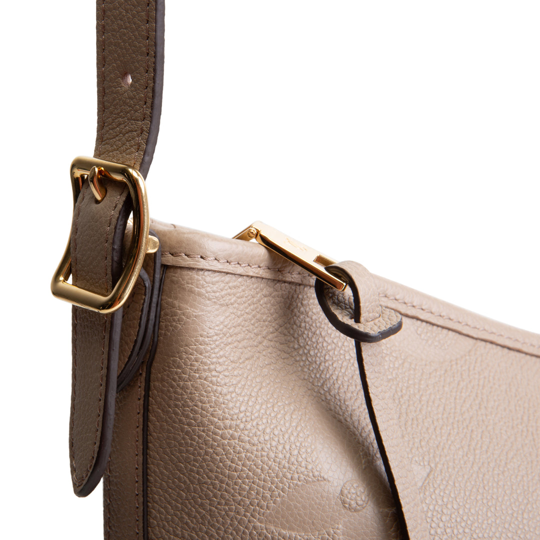 LOUIS VUITTON CarryAll MM Empreinte Giant Monogram - Turtledove