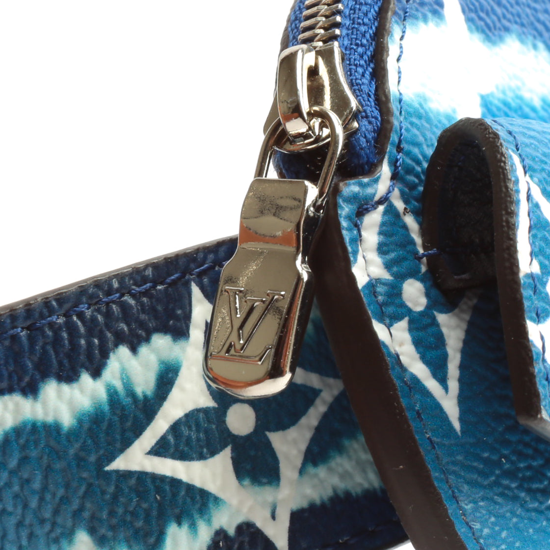 Louis Vuitton Daily Multi Pocket Belt LV Escale 30MM Bleu for Sale