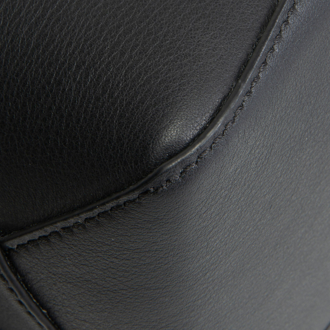 LOEWE Puzzle Edge Bumbag - Black