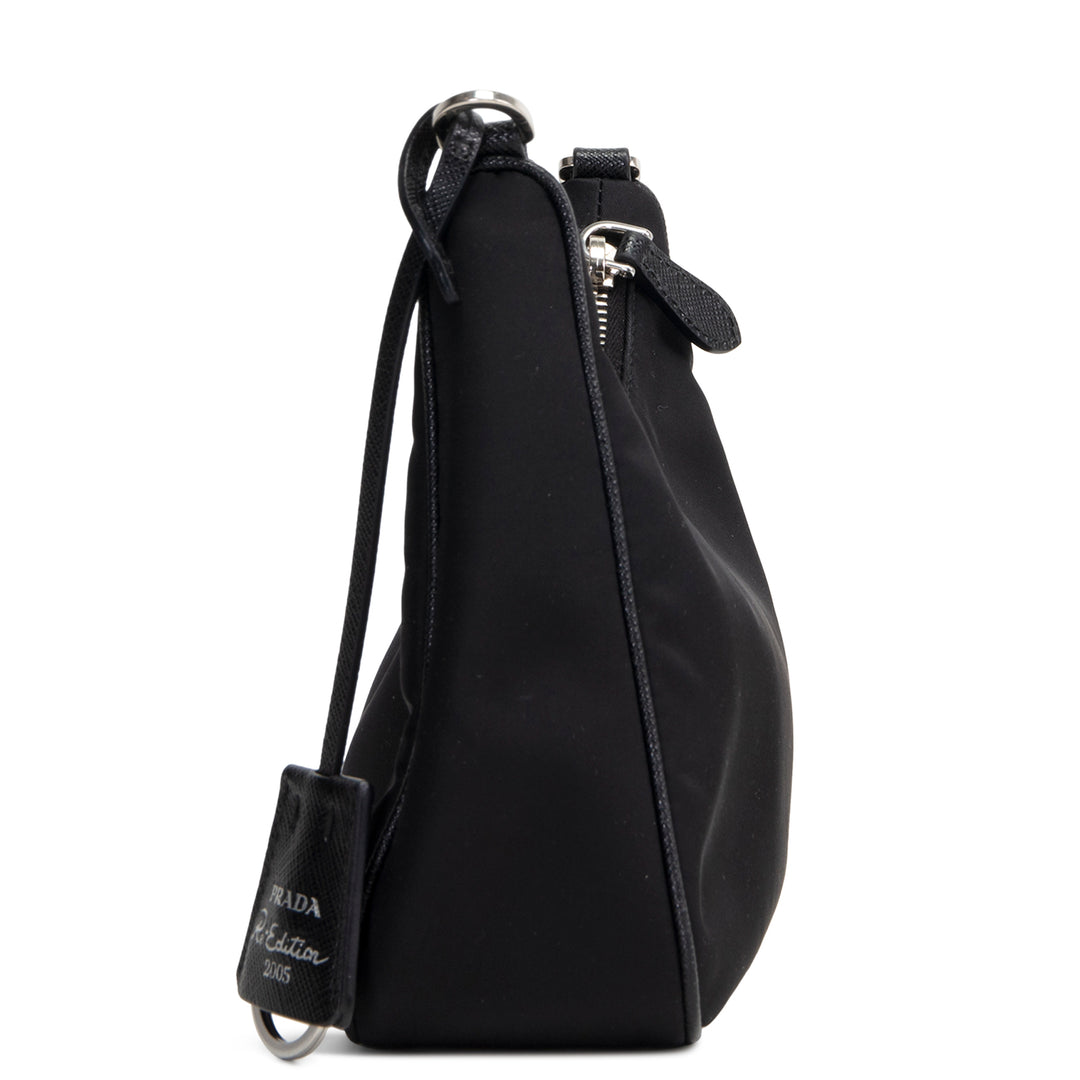 PRADA Nylon Re-Edition 2005 Shoulder Bag - Black