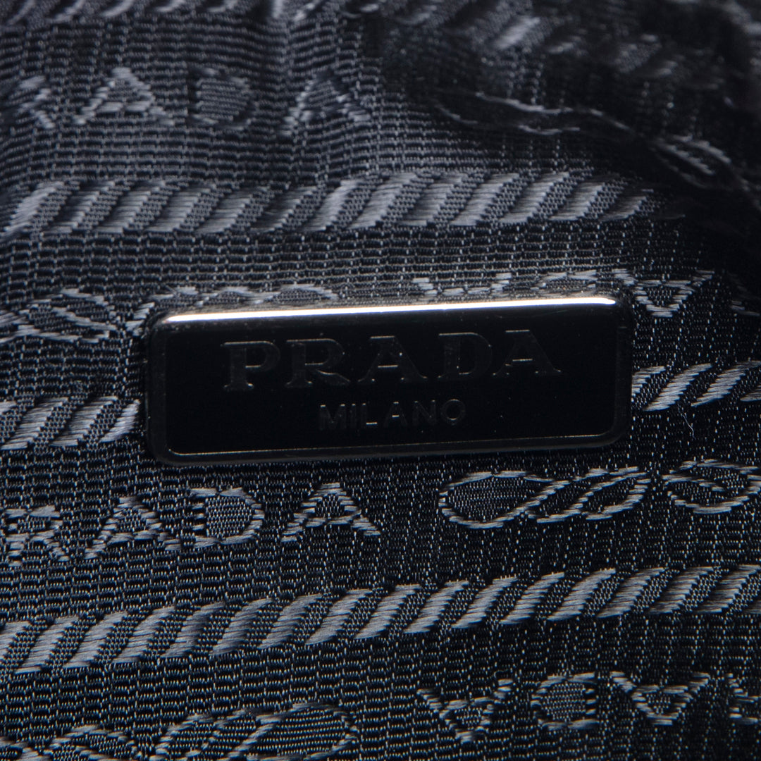 PRADA Nylon Re-Edition 2005 Shoulder Bag - Black