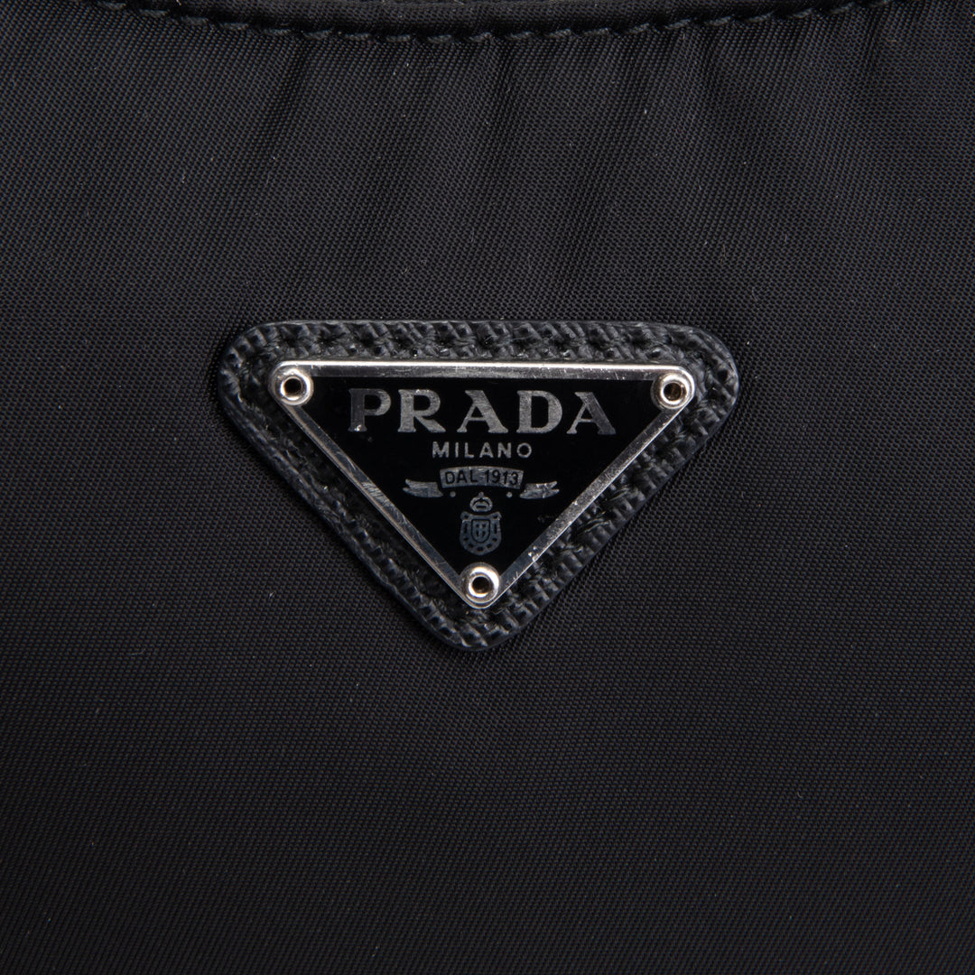 PRADA Nylon Re-Edition 2000 Shoulder Bag -Black OUTLET FINAL SALE