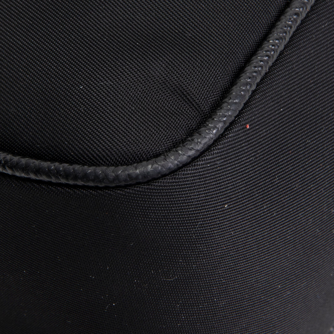 PRADA Re-Edition 2005 Shoulder Bag - Black