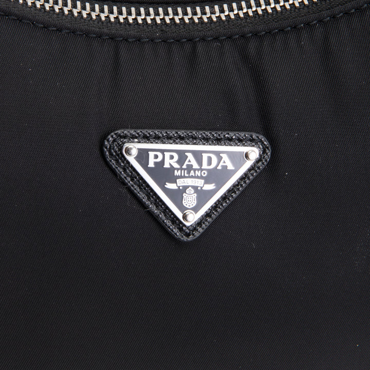PRADA Re-Edition 2005 Shoulder Bag - Black