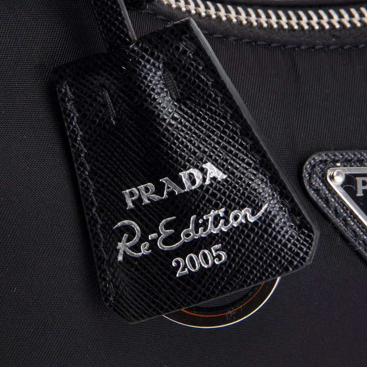 PRADA Re-Edition 2005 Shoulder Bag - Black