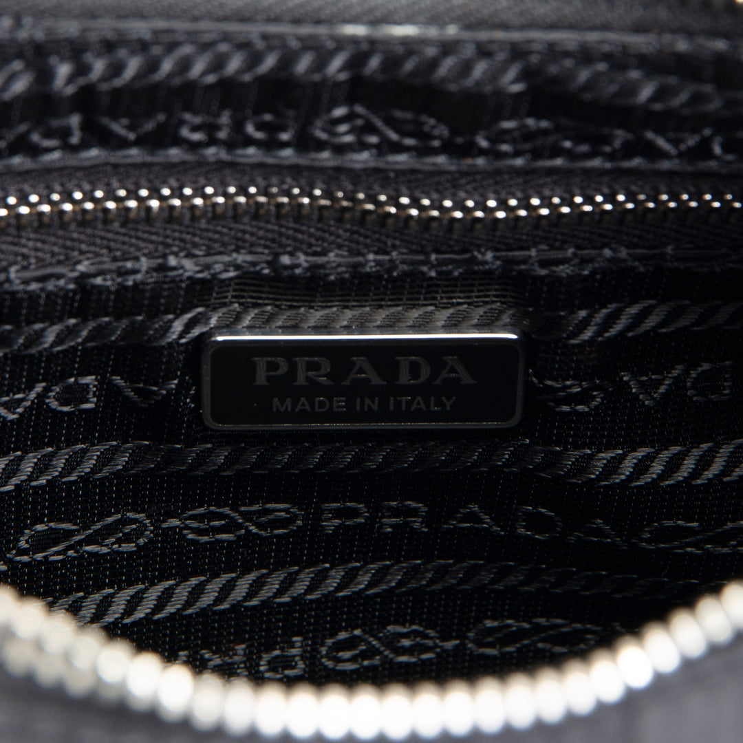 PRADA Re-Edition 2005 Shoulder Bag - Black
