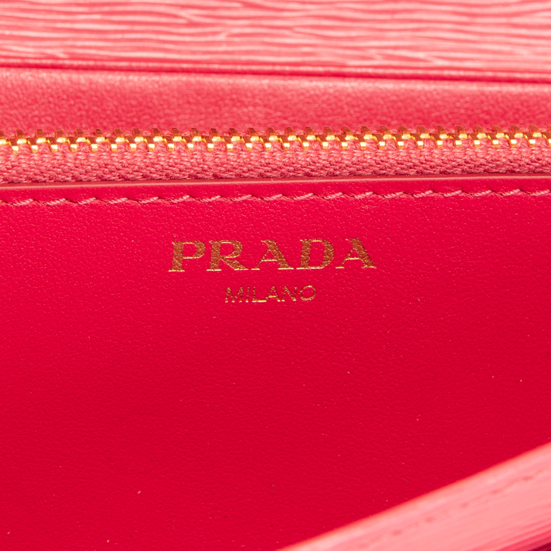 PRADA Saffiano Wallet - Pink