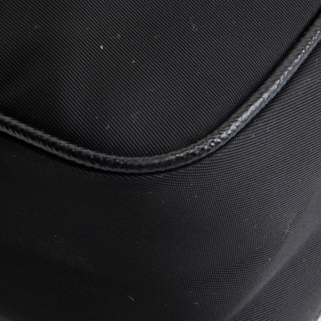 PRADA Re-Edition 2005 Shoulder Bag - Black