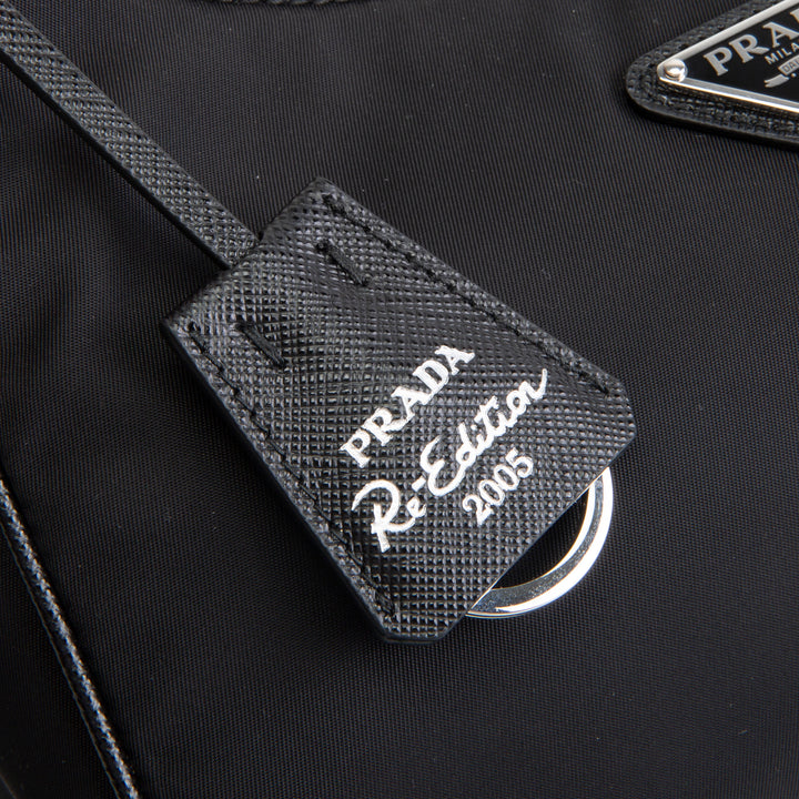 PRADA Re-Edition 2005 Shoulder Bag - Black