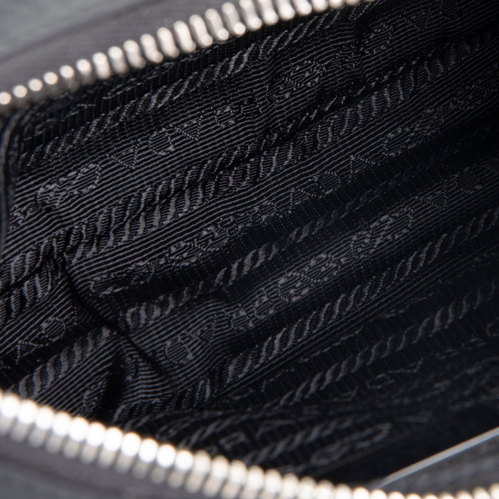 PRADA Re-Edition 2005 Shoulder Bag - Black