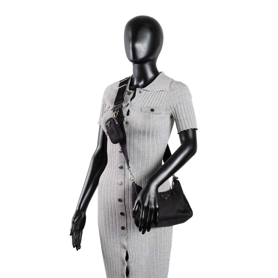 PRADA Re-Edition 2005 Shoulder Bag - Black