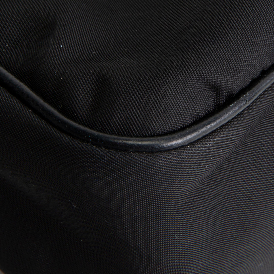 PRADA Re-Edition 2005 Shoulder Bag OUTLET FINAL SALE