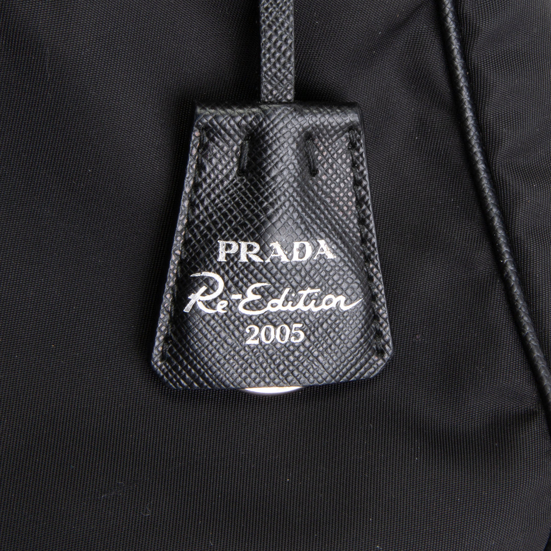 PRADA Re-Edition 2005 Shoulder Bag OUTLET FINAL SALE