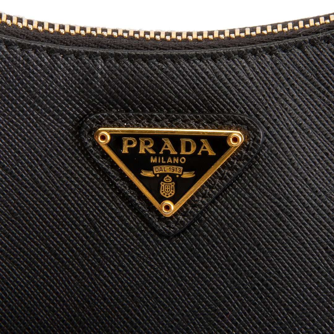 PRADA Saffiano Re-Edition 2005 Shoulder Bag - Black