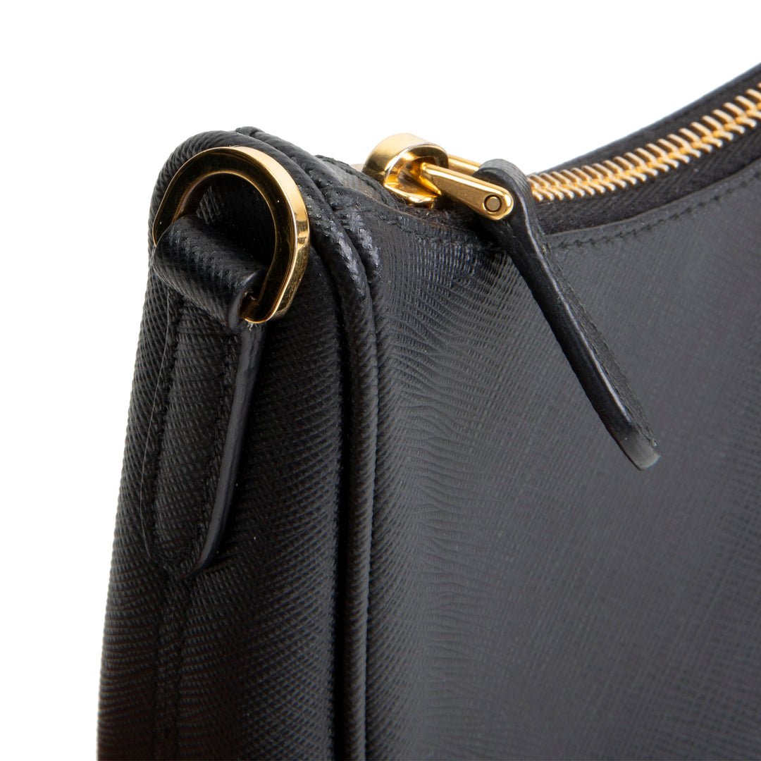 PRADA Saffiano Re-Edition 2005 Shoulder Bag - Black