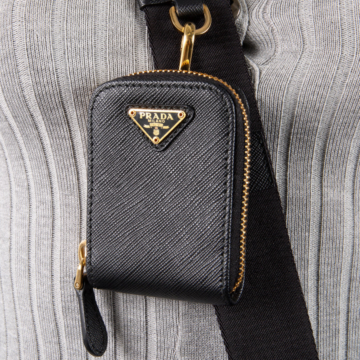 PRADA Saffiano Re-Edition 2005 Shoulder Bag - Black