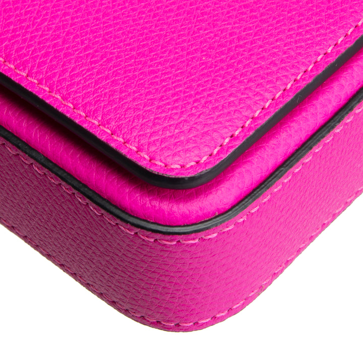 VALENTINO Flap Wallet on Chain - Pink