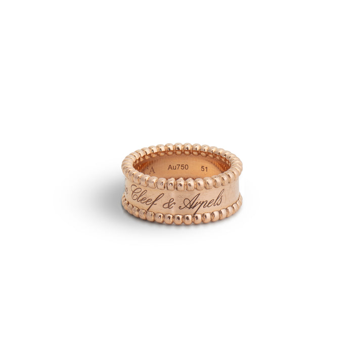 VAN CLEEF & ARPELS Perlée Signature Ring