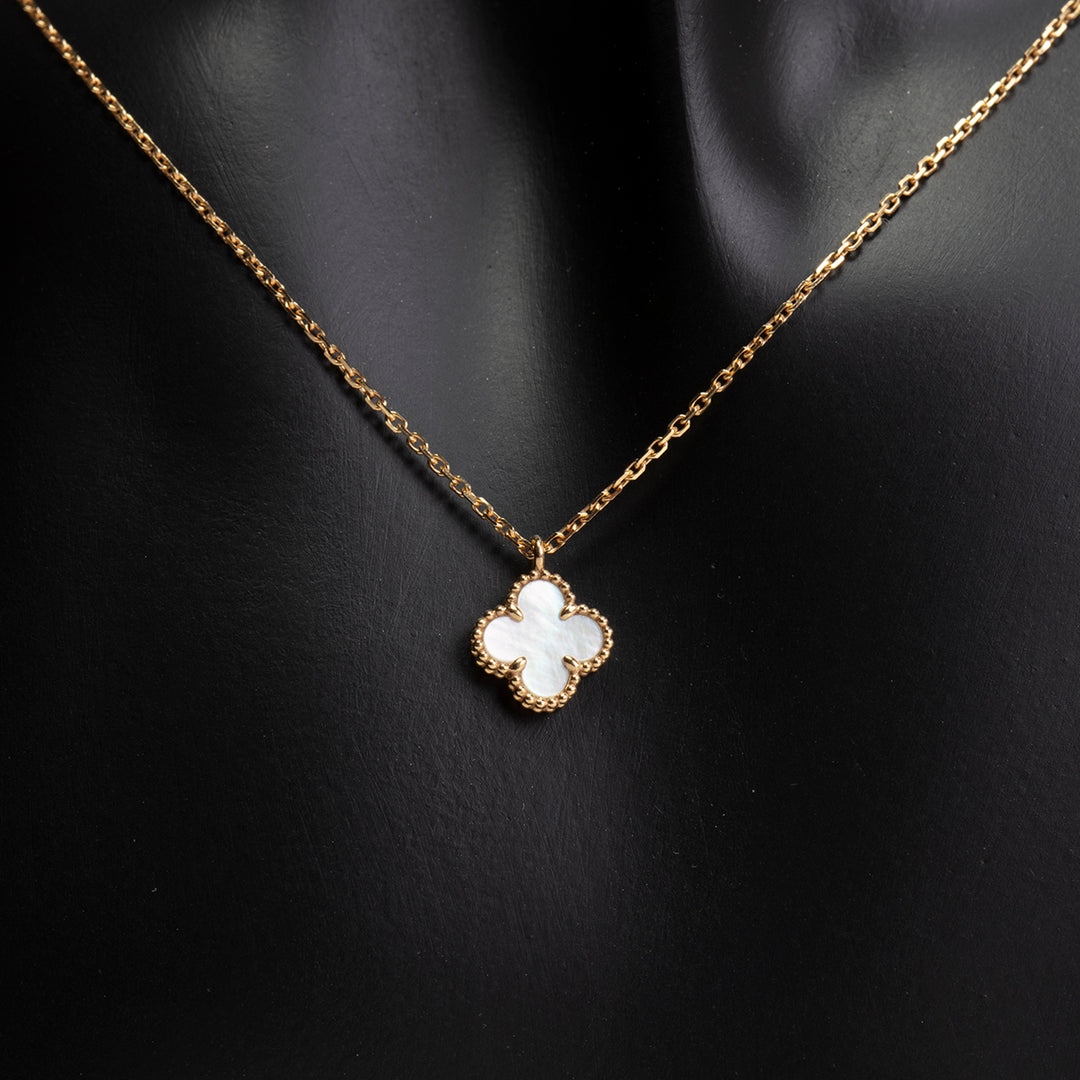 VAN CLEEF & ARPELS Mother of Pearl Sweet Alhambra Necklace